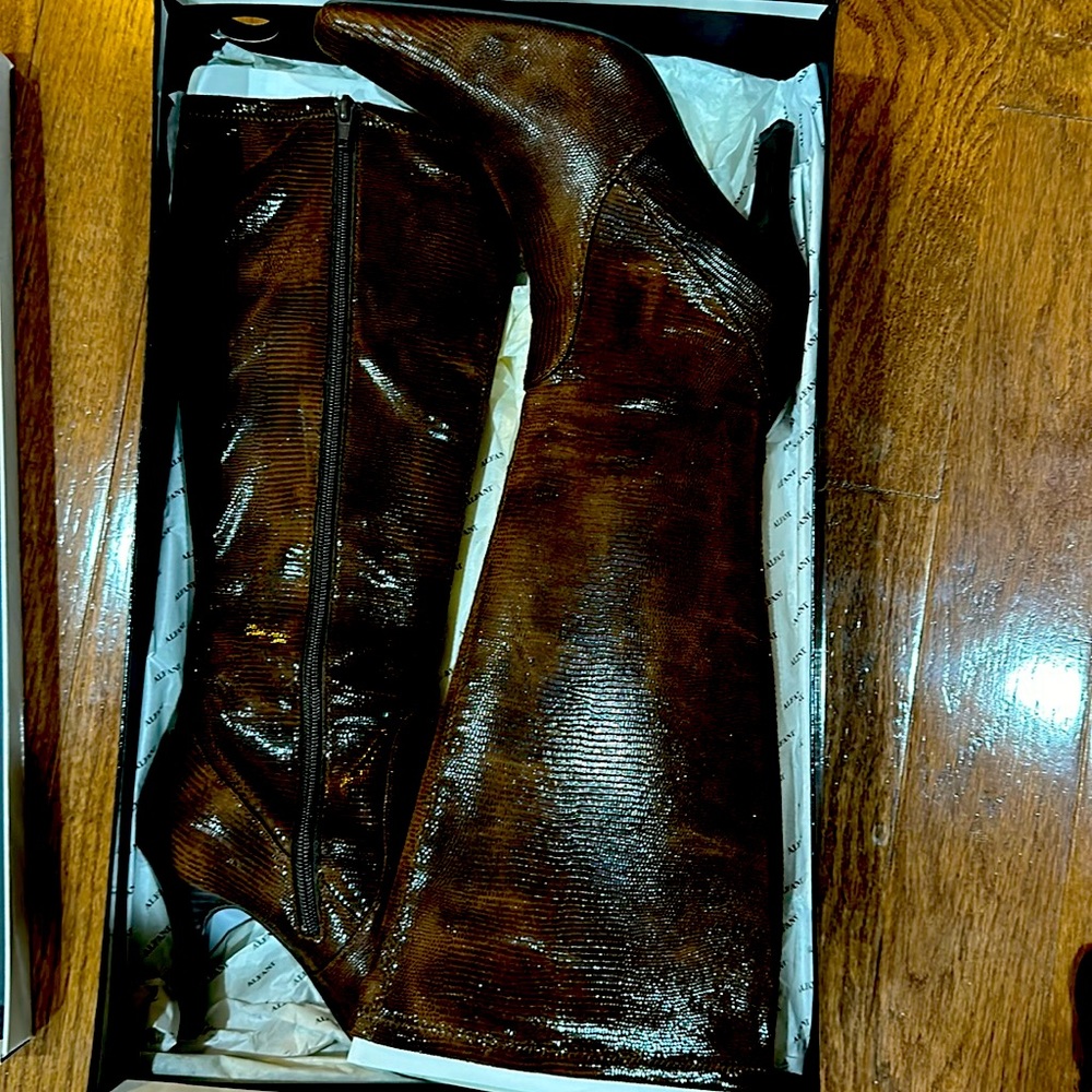 brown women’s boot